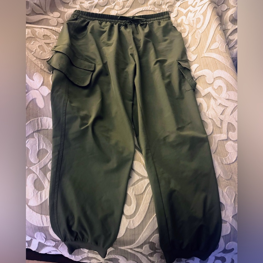Khaki forest Green Pants